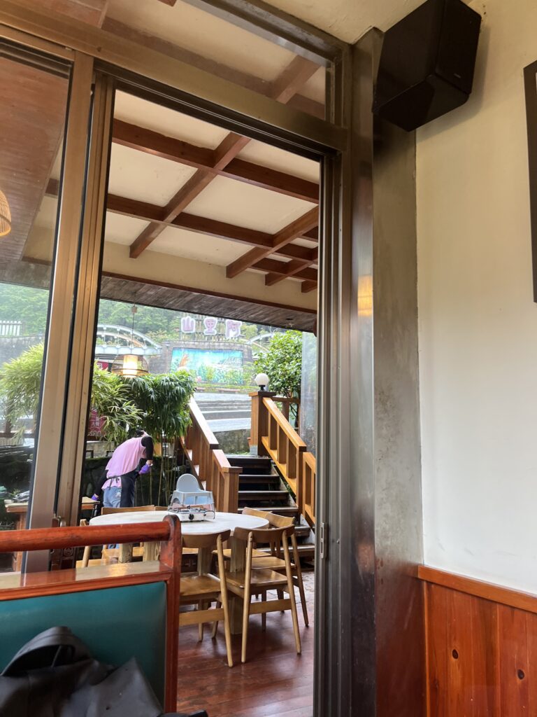 山賓餐廳