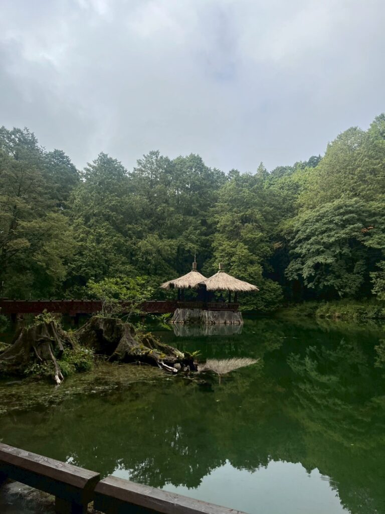 姉妹湖