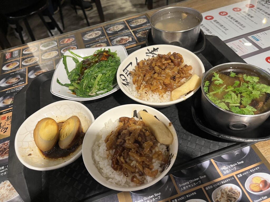 ご飯到着